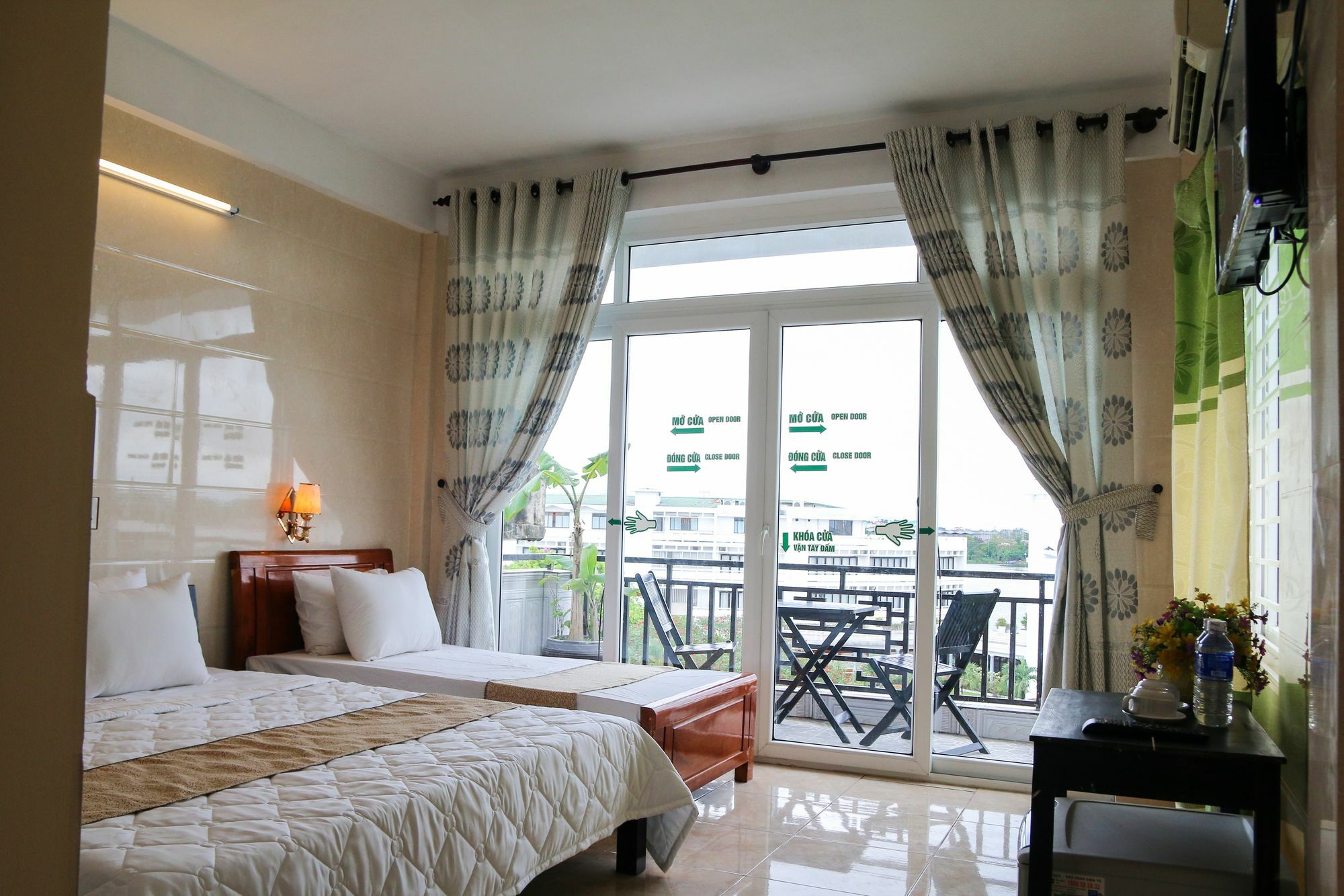 Hue Family Boutique Homestay Exteriör bild