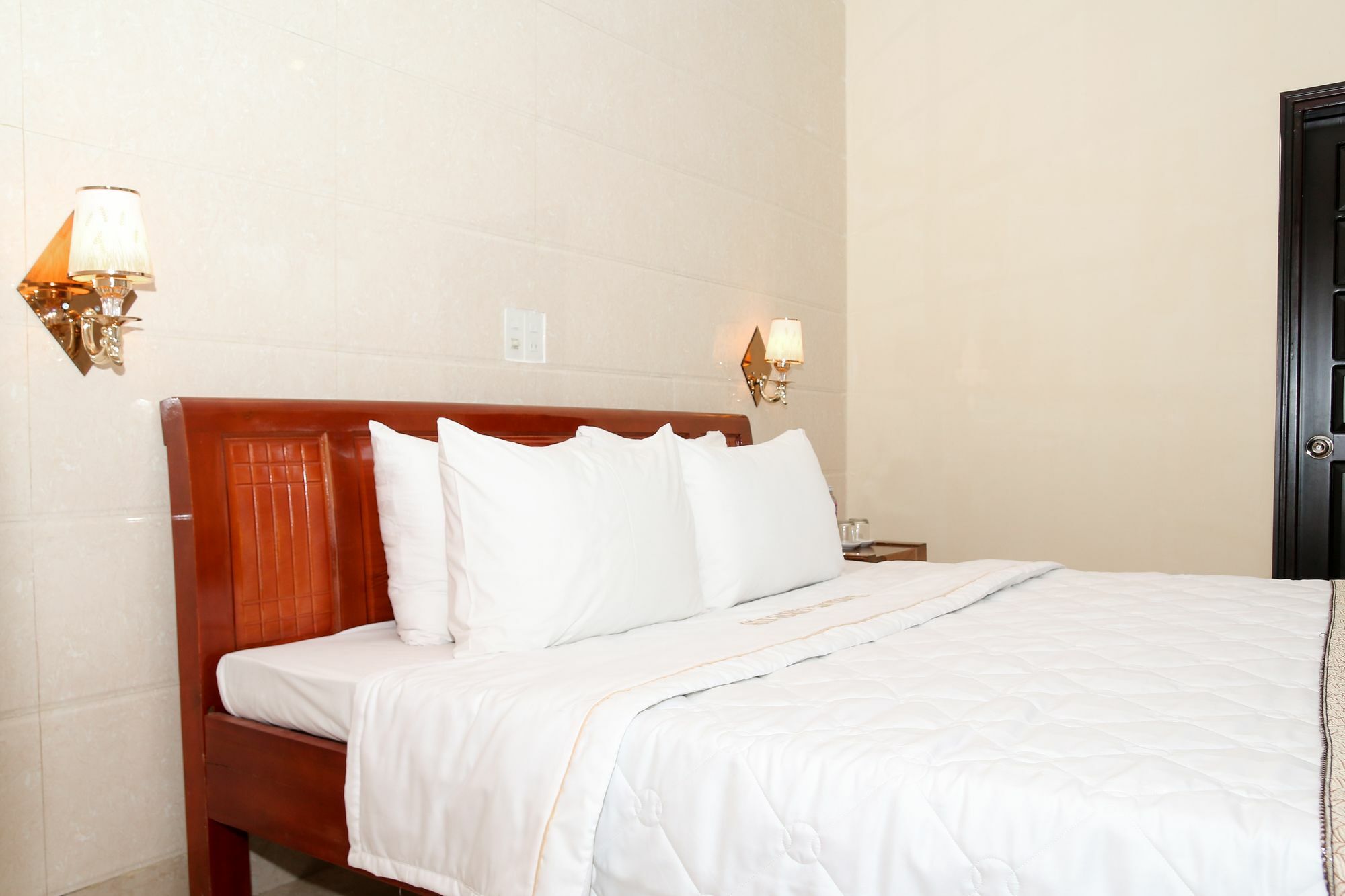 Hue Family Boutique Homestay Exteriör bild
